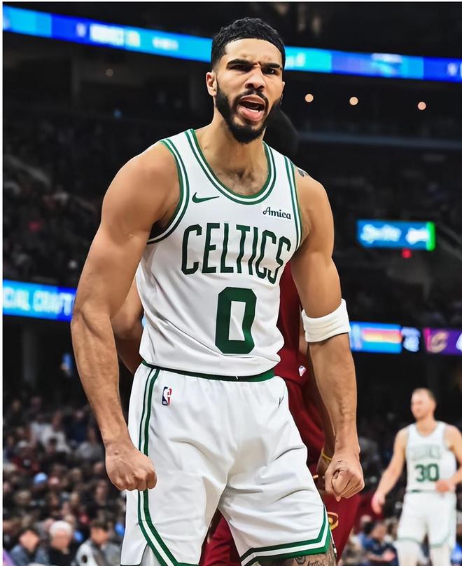 乐鱼体育官方库里巅峰对决，塔图姆与40激战阿森纳分钟，挺进下一轮胜负难料！的简单介绍