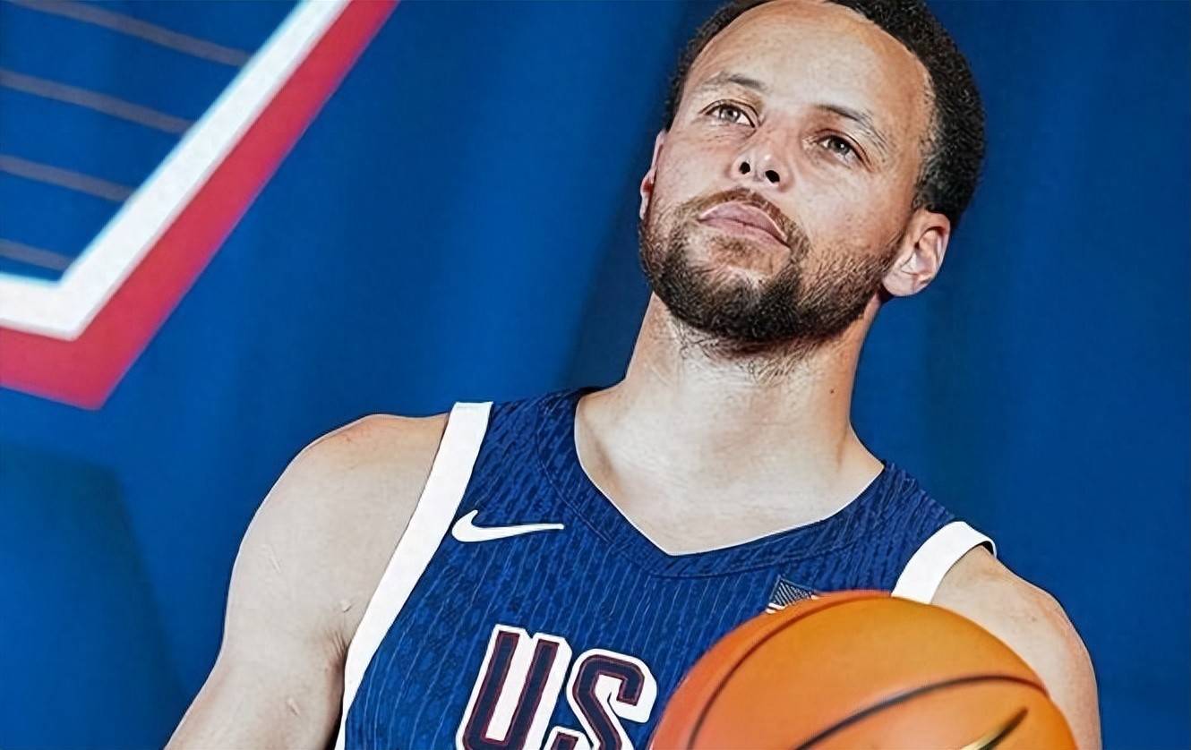 乐鱼体育娱乐包含库里在FPX比赛中比分优势明显，势不可挡引发热议！的词条